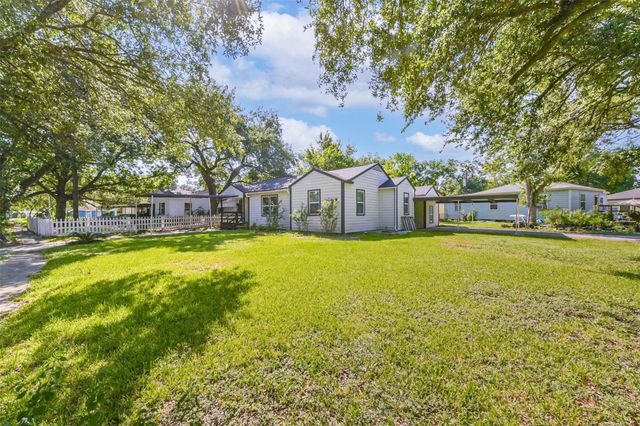 1102 Hart, Pasadena, TX, 77506