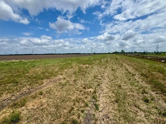 2020 Cr-49, Angleton, TX, 77515