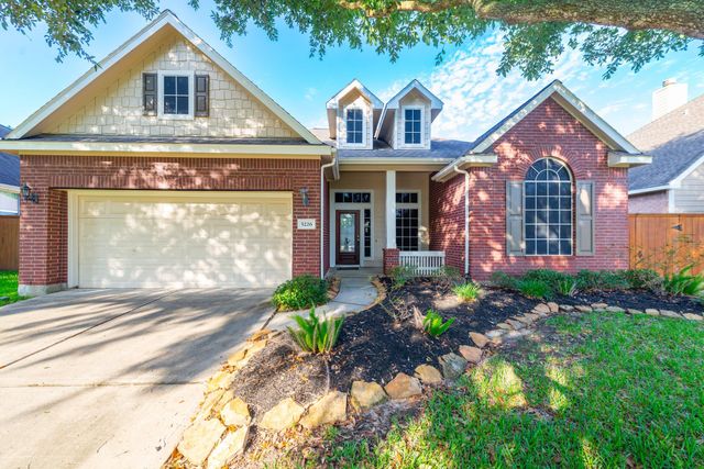 5226 Englewood Point
