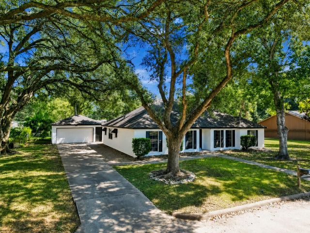 1215 Briar, Wharton, TX, 77488
