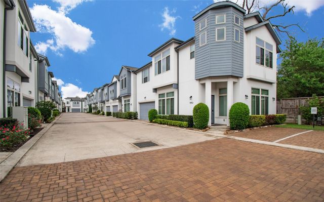 8930 Spring Knoll Forest, Houston, TX, 77080