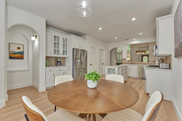 27 Medley, The Woodlands, TX, 77382