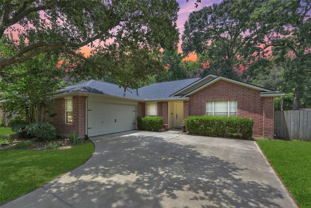 7102 Dillon, Magnolia, TX, 77354