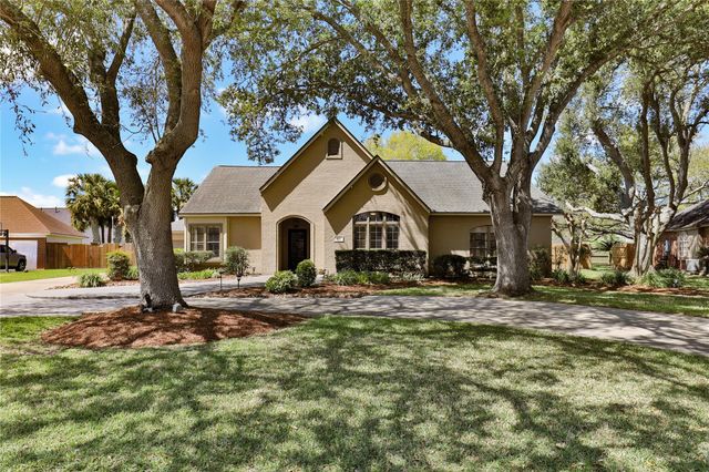 105 Paint Brush, Lake Jackson, TX, 77566