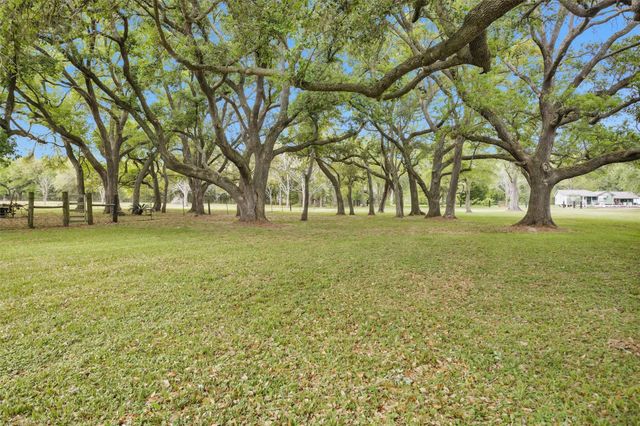  4402 Spears Road, Manvel, TX 77578