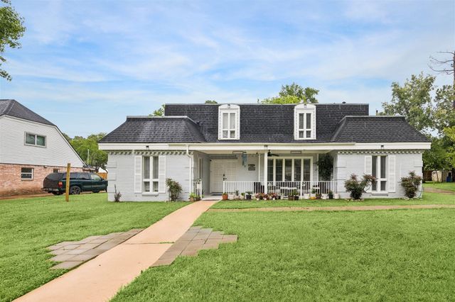 7511 Theisswood, Spring, TX, 77379