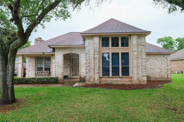 316 Raintree, Lake Jackson, TX, 77566
