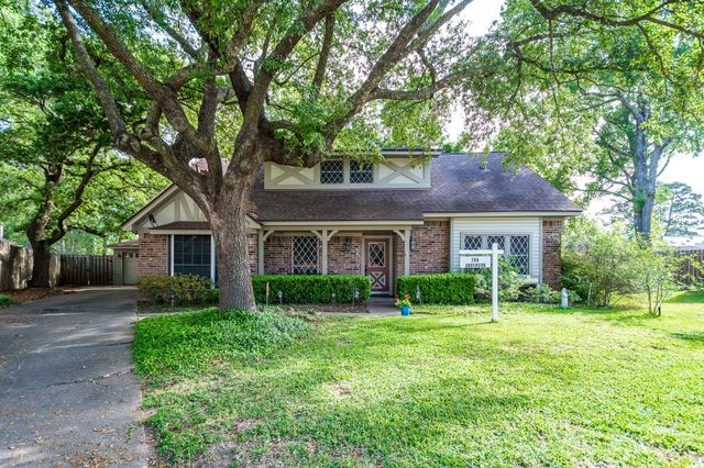  206 Mariner Ct, Crosby, TX 77532