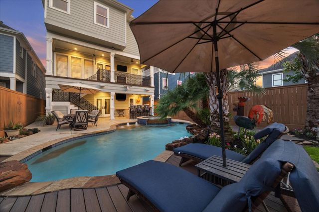 205 24th, Houston, TX, 77008