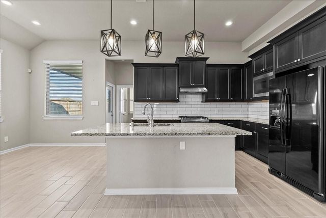  13026 Oleander Bay Ln, Texas City, TX 77568