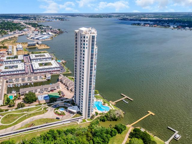  4821 NASA PKWY Pkwy 21W, Seabrook, TX 77586