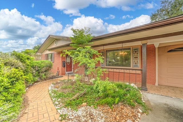 112 Persimmon, Lake Jackson, TX, 77566