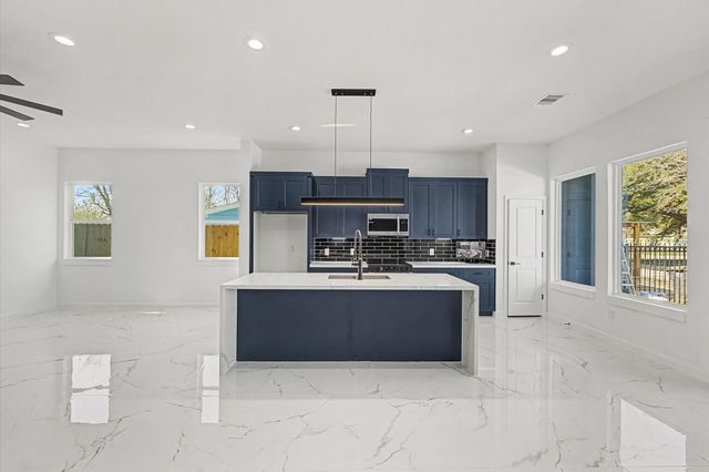 5034 Pershing, Houston, TX, 77033