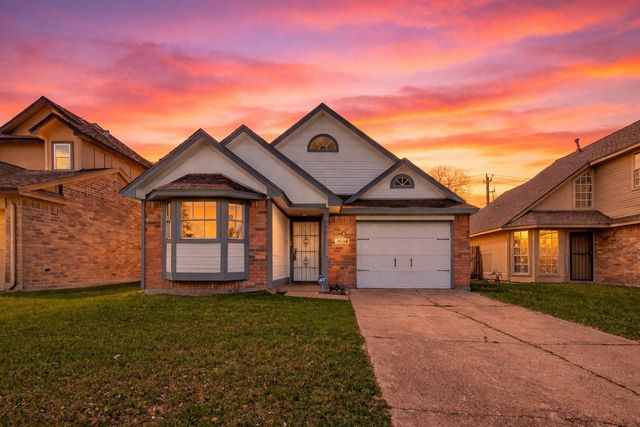  16114 Canaridge Dr, Houston, TX 77053