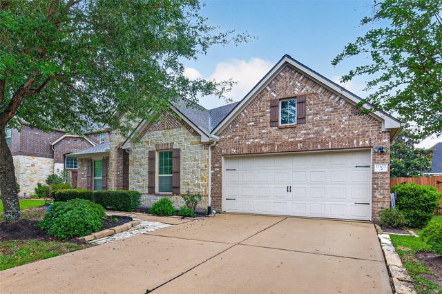  17415 Meadow Light Dr, Richmond, TX 77407