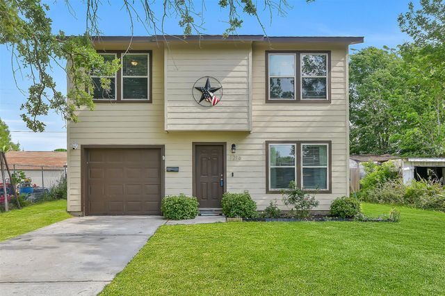 1216 8th, Texas City, TX, 77590