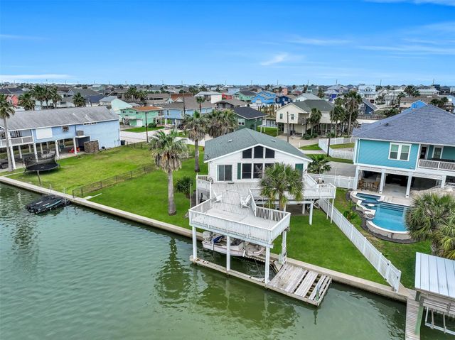  22218 Matagorda Dr, Galveston, TX 77554
