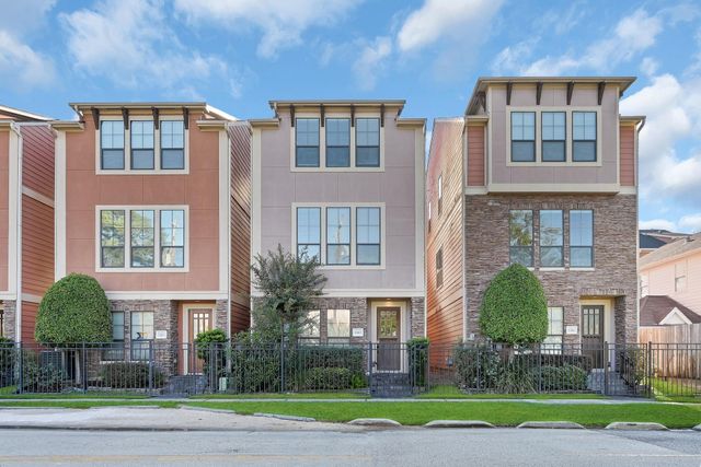 1046 23rd, Houston, TX, 77008