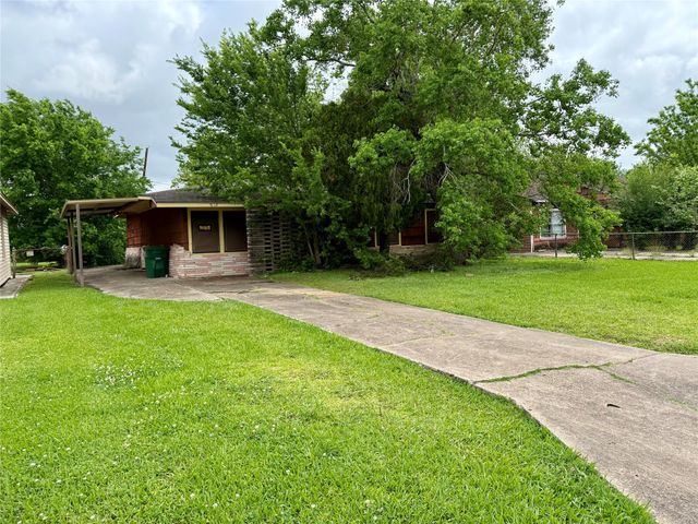 5123 Willow Glen, Houston, TX 77033