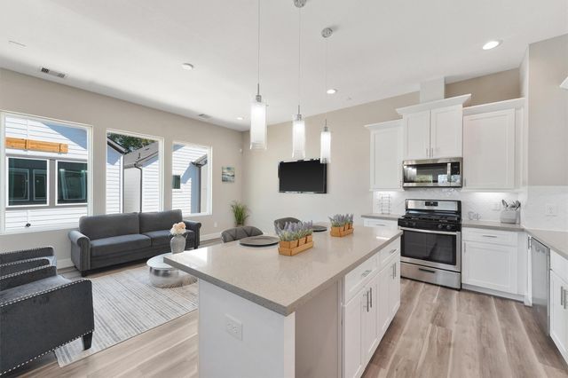238 Julia, Houston, TX, 77022
