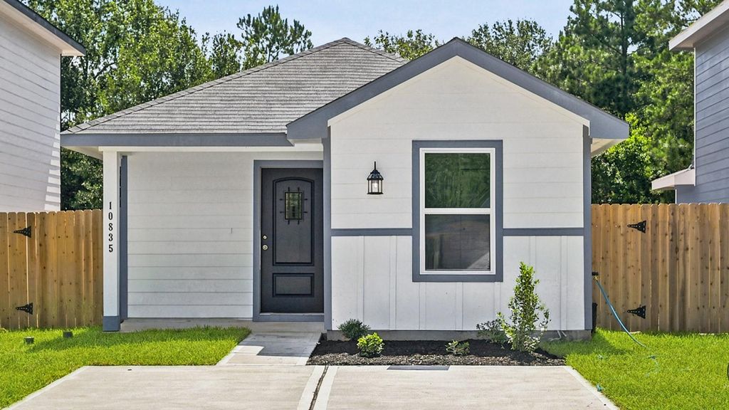 10835 N Baron Village Dr, Conroe, TX 77306 cover photo. Doors Open Tour advertisement.