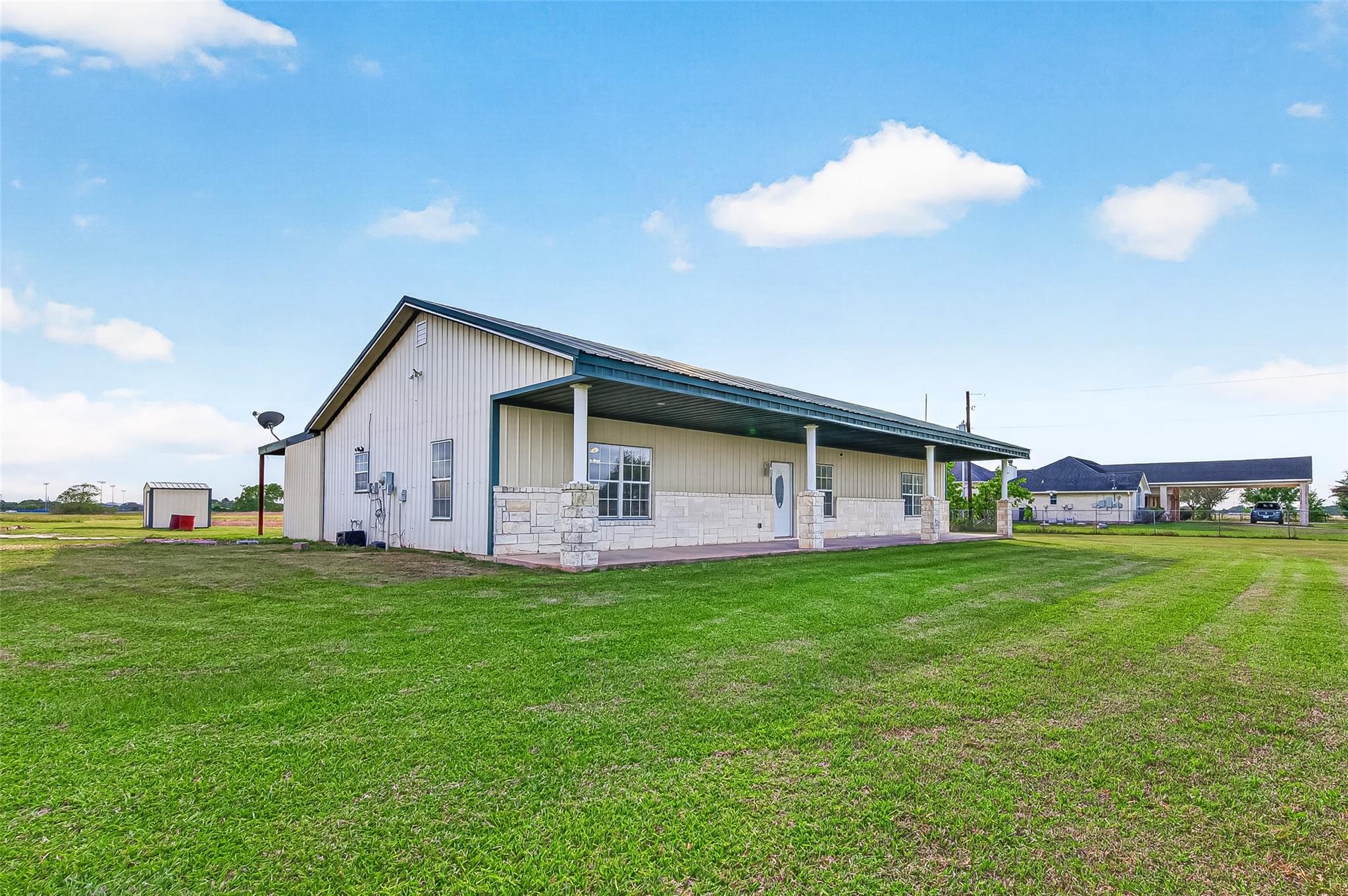 11802 Padon Rd