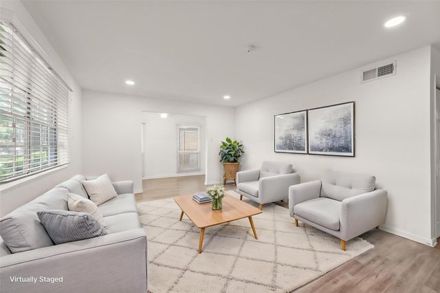 12633 Memorial, Houston, TX, 77024