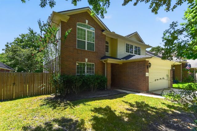  102 N Queenscliff Cir, Spring, TX 77382