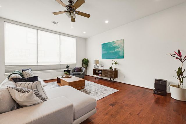 939 Colorado St #8, Houston, TX 77007 - HAR.com