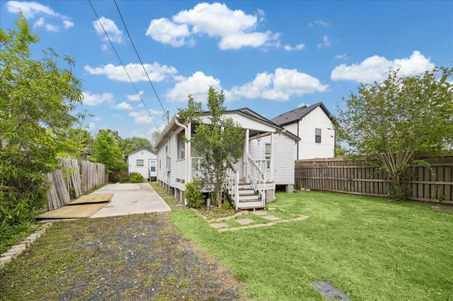 8525 Dosia, Houston, TX, 77051