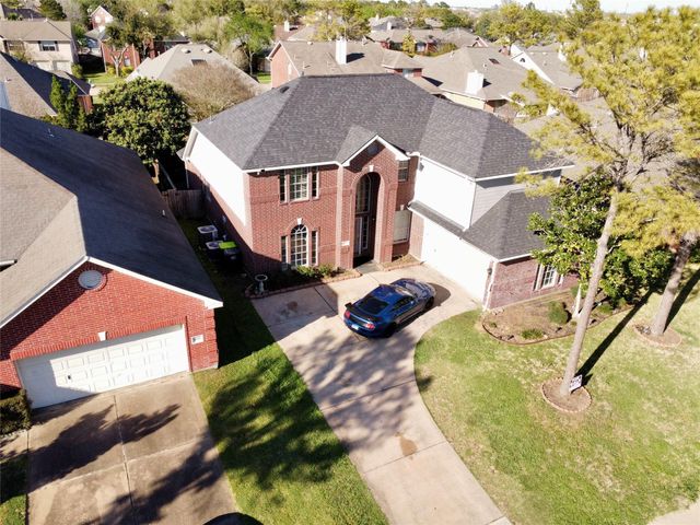  14802 Belterraza Dr, Houston, TX 77083