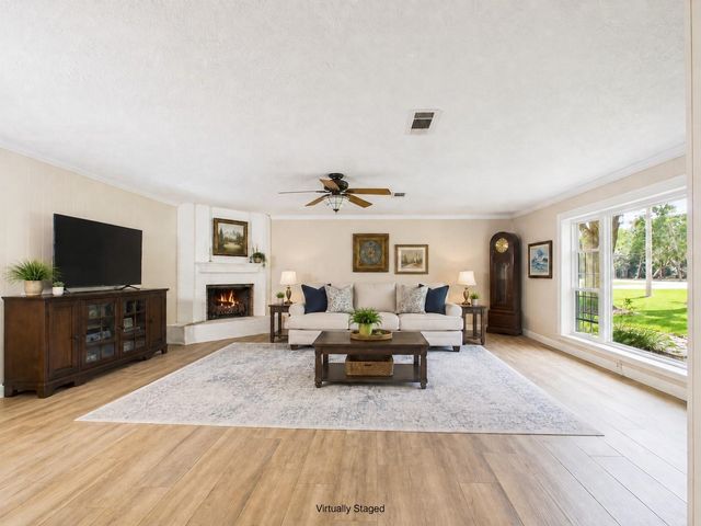  3037 County Road 536, Alvin, TX 77511