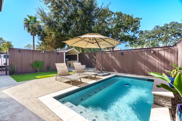 225 Knox, Houston, TX, 77007