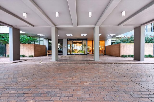 15 Greenway, Houston, TX, 77046