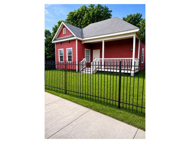  1504 Freeman St, Houston, TX 77009