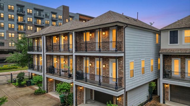 922 20th, Houston, TX, 77008