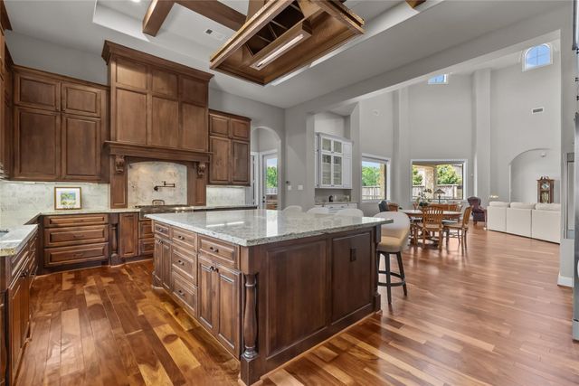  2080 Wilderness Trl, Friendswood, TX 77546
