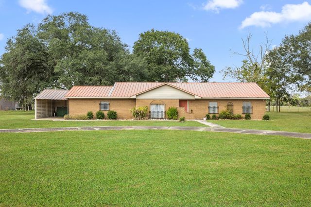  182 Lakeview 2 Rd, El Campo, TX 77437