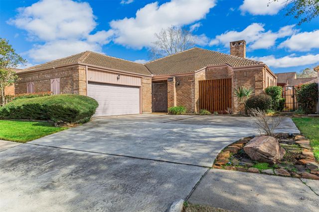 1319 Ambergate, Houston, TX, 77077