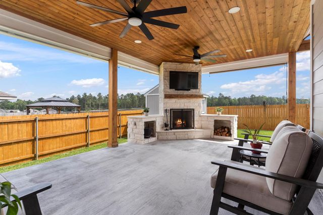 136 Worley, Huntsville, TX, 77320