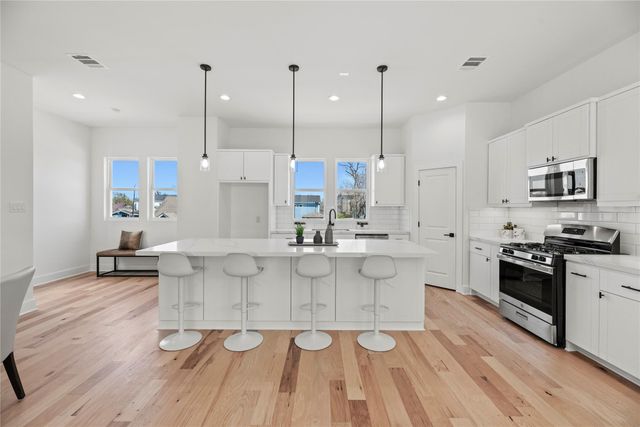 426 Sikes, Houston, TX, 77018