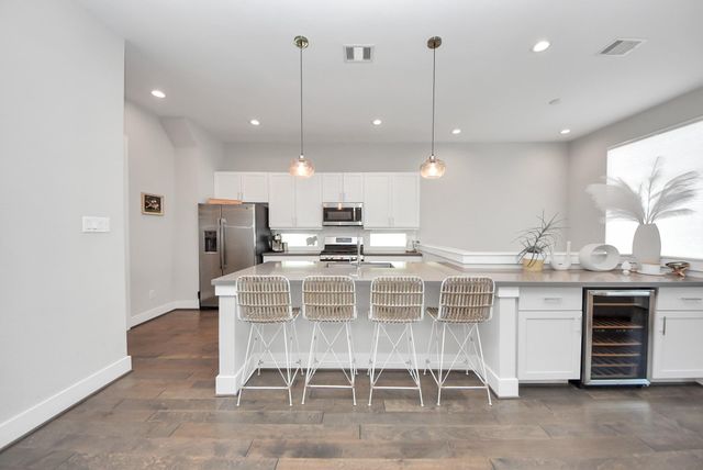 5619 Kansas, Houston, TX, 77007