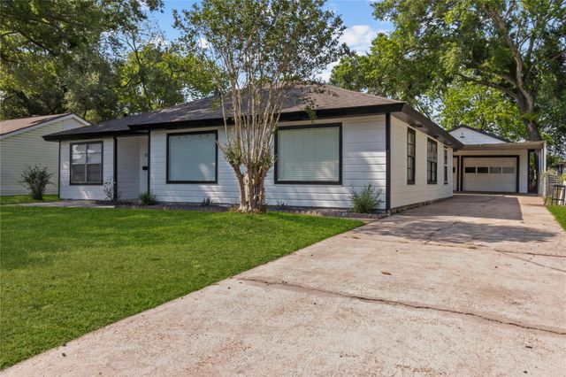 1006 Shepherd, Baytown, TX, 77520