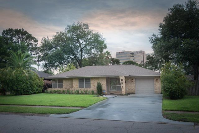 1135 Stonecrest, Houston, TX, 77018