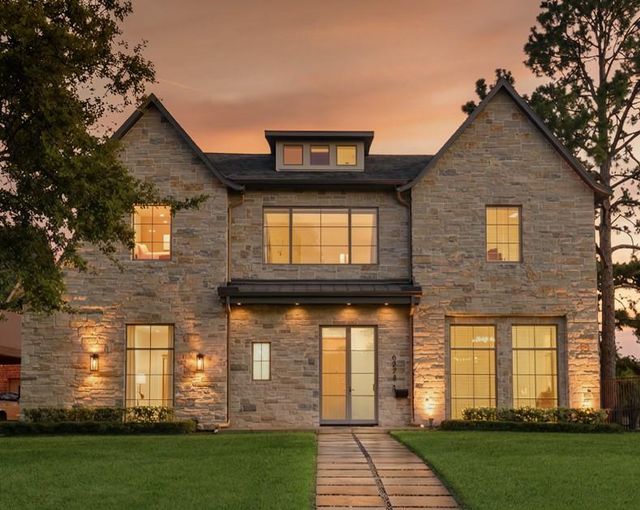  6273 Piping Rock Ln, Houston, TX 77057