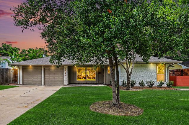  9522 Winsome Ln, Houston, TX 77063