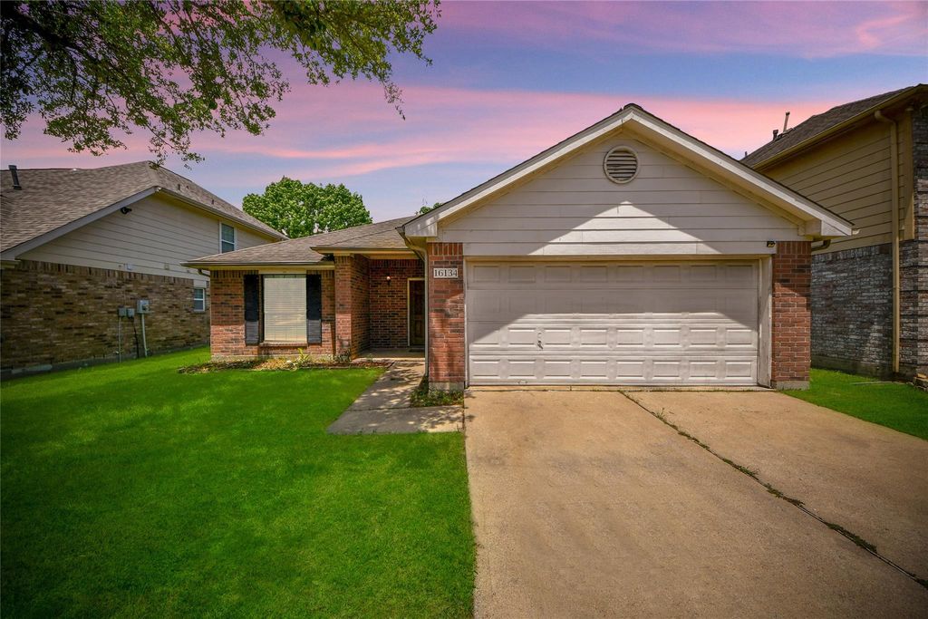 16134 Coleburn Dr photo 2
