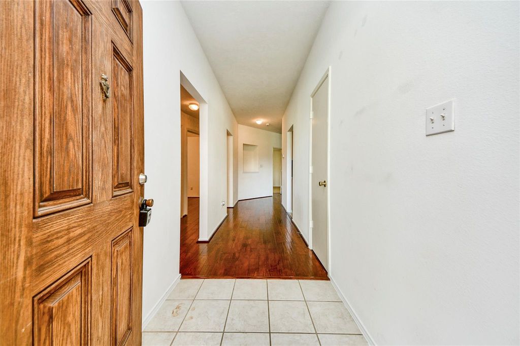 16134 Coleburn Dr photo 8