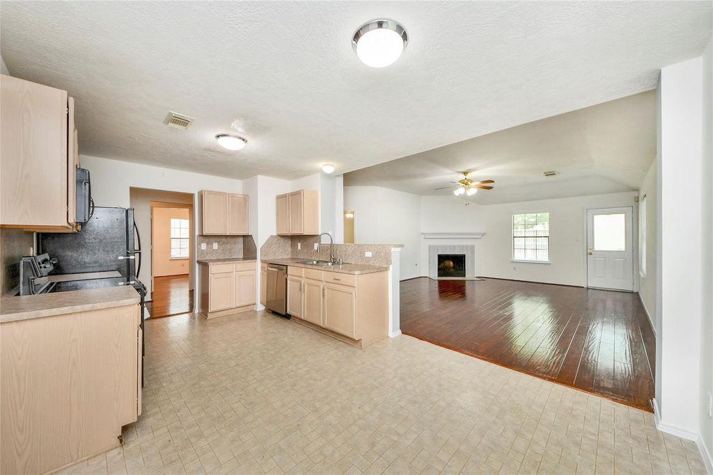 16134 Coleburn Dr photo 20