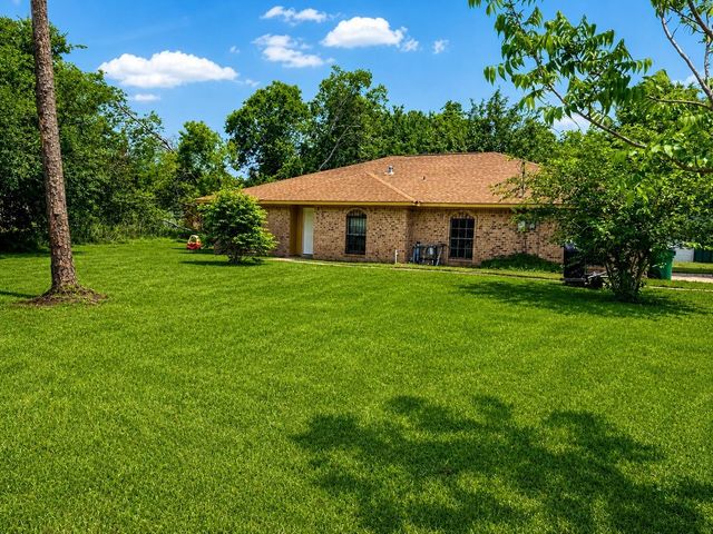 5164 County Road 181, Alvin, TX, 77511